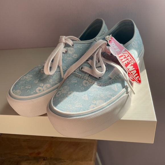 Blue/White Floral Vans - Picture 6 of 8